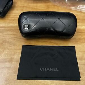 CHANEL Black Hard Eyeglasses Sunglasses Quilted Case - Size in Pics
